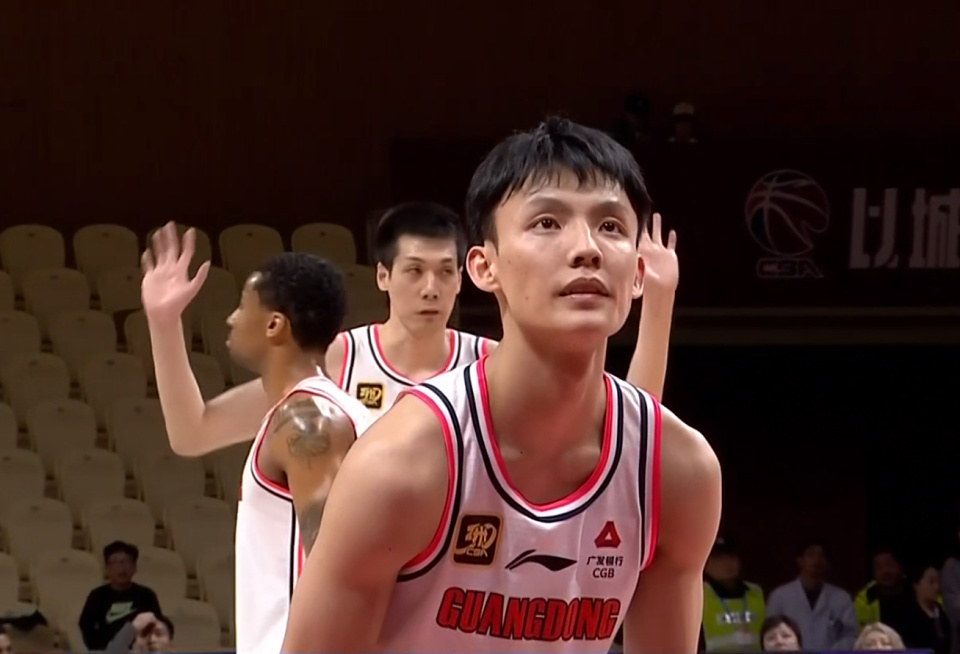 杨溢全队第
