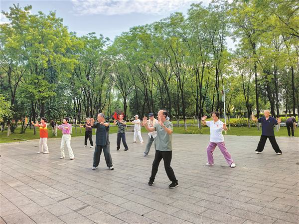 这里排练小, 它们不仅是, 如今